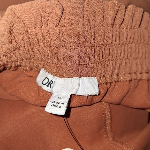 DR2 New with tags small slacks - Picture 2 of 5